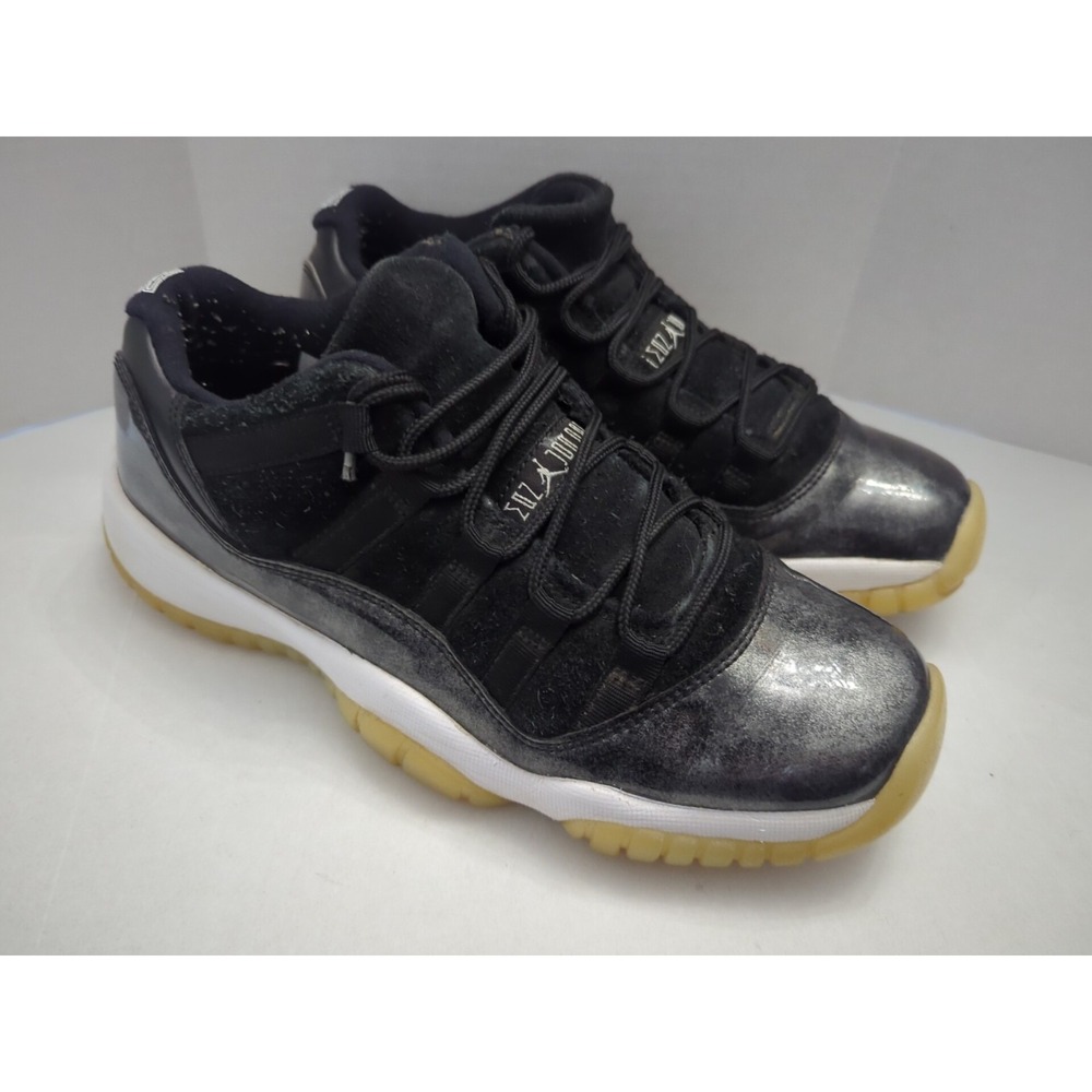 Nike Air Jordan 11 Retro Low Barons 2016 528895-010 Black White Size 7Y Women 8